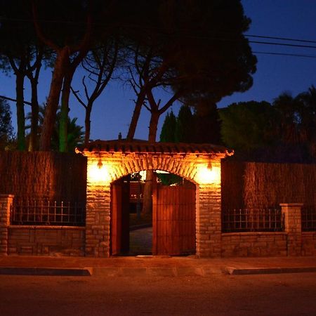 Villa Sitges El Ranch Amaizing Outdoor Areas Beaches At 5 Minutes Walk Sitges At 15 Min Drive Ac Pool Jacuzzi & Garden Xxl Calafell Exterior photo