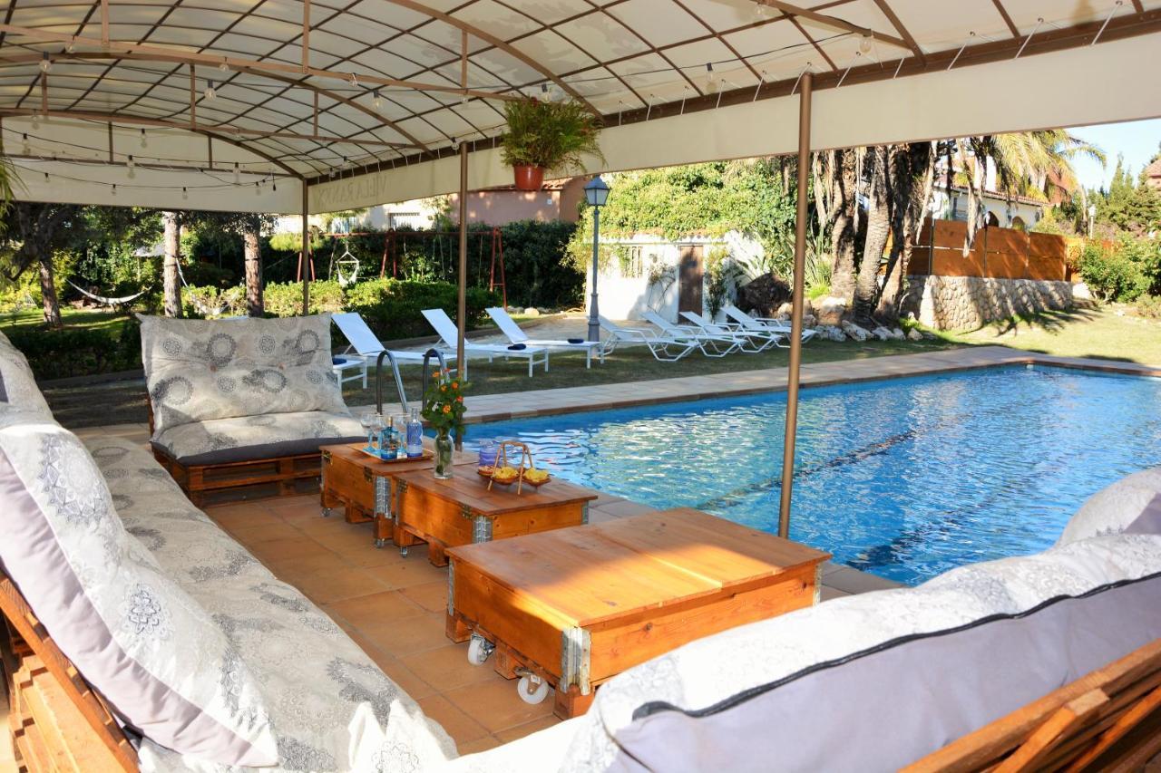 Villa Sitges El Ranch Amaizing Outdoor Areas Beaches At 5 Minutes Walk Sitges At 15 Min Drive Ac Pool Jacuzzi & Garden Xxl Calafell Exterior photo