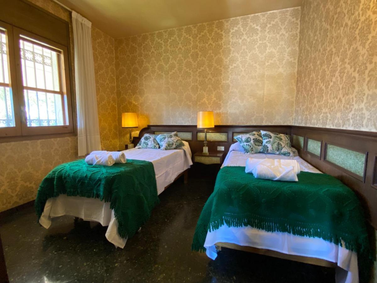 Villa Sitges El Ranch Amaizing Outdoor Areas Beaches At 5 Minutes Walk Sitges At 15 Min Drive Ac Pool Jacuzzi & Garden Xxl Calafell Exterior photo