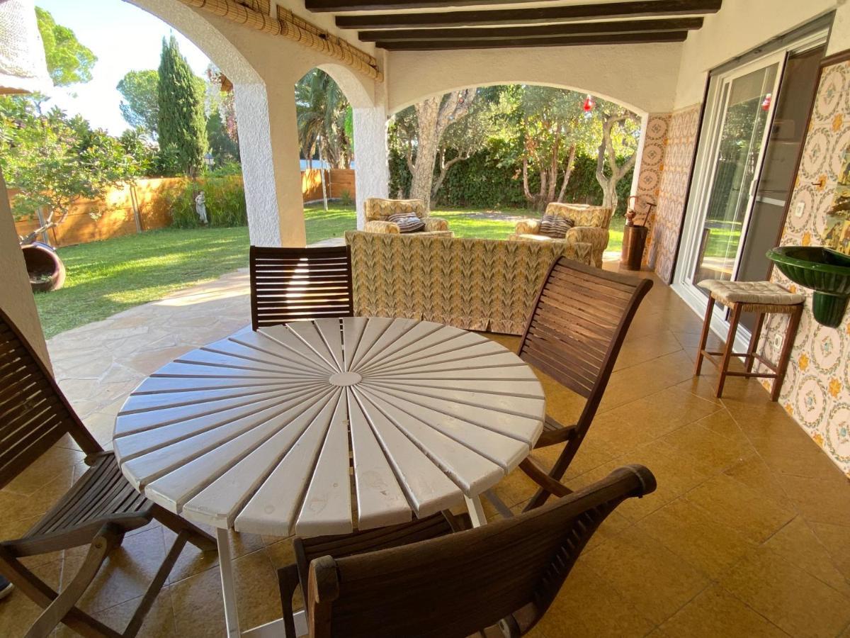Villa Sitges El Ranch Amaizing Outdoor Areas Beaches At 5 Minutes Walk Sitges At 15 Min Drive Ac Pool Jacuzzi & Garden Xxl Calafell Exterior photo