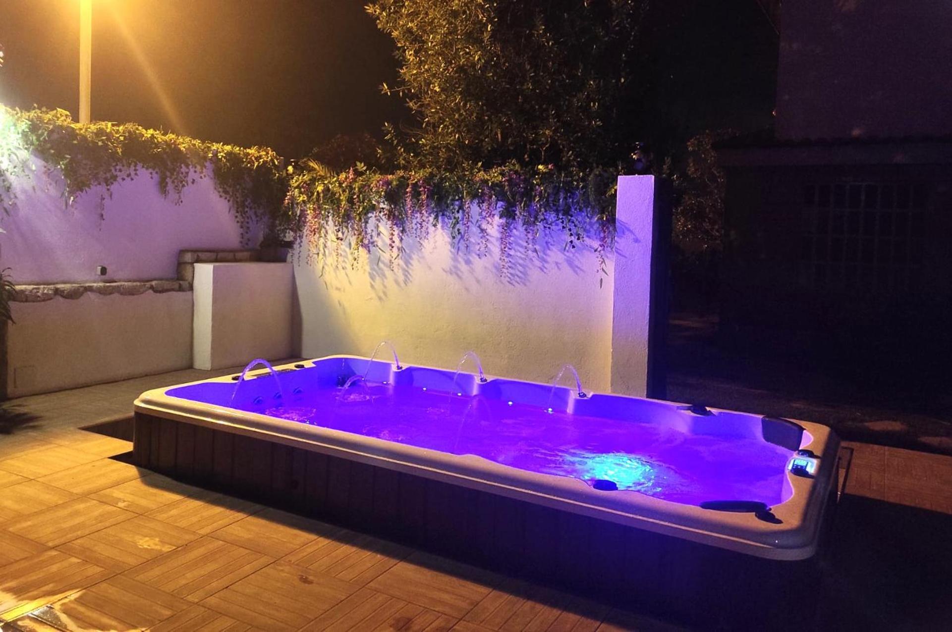 Villa Sitges El Ranch Amaizing Outdoor Areas Beaches At 5 Minutes Walk Sitges At 15 Min Drive Ac Pool Jacuzzi & Garden Xxl Calafell Exterior photo