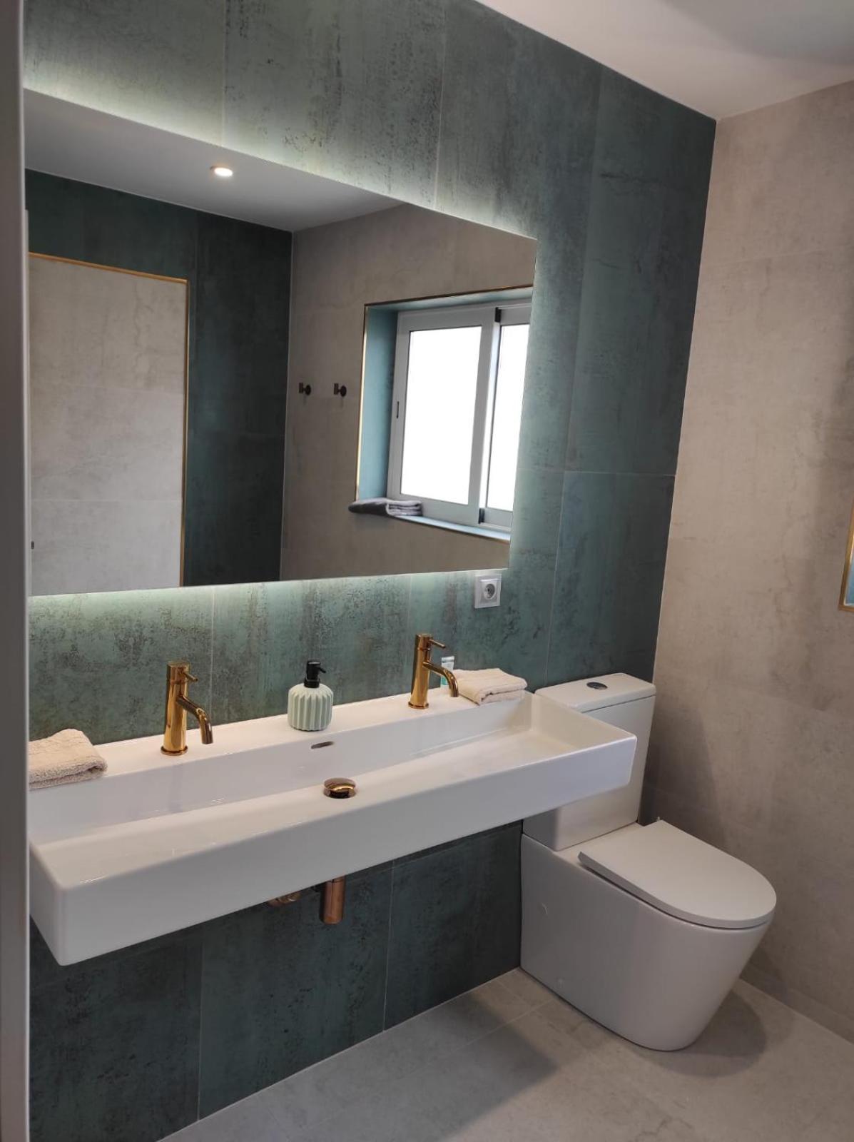 Villa Sitges El Ranch Amaizing Outdoor Areas Beaches At 5 Minutes Walk Sitges At 15 Min Drive Ac Pool Jacuzzi & Garden Xxl Calafell Exterior photo
